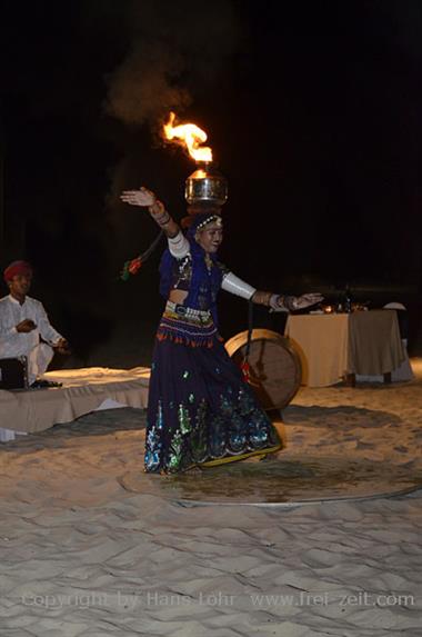 03 Rajasthani_Gypsy_folk_dance,_Goa_DSC6244_b_H600